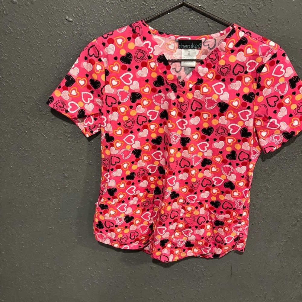 Women’s Cherokee Pink and Black Heart Scrub Top